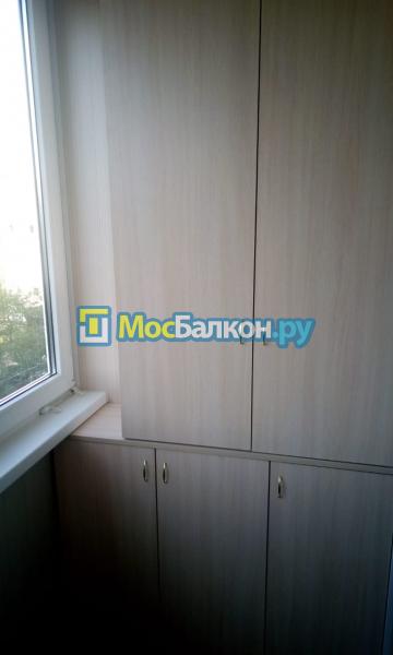 Встроенный шкаф на лоджии