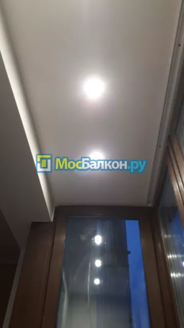 Услуги и дополнительные опции для остекления балконов от компании МосБалкон в Москве