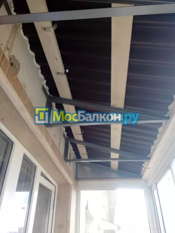 Крыша на балконе в Фрязино монтаж и ремонт по выгодной цене от МосБалкон